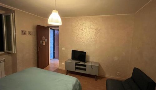 One-Bedroom Apartment with Garden