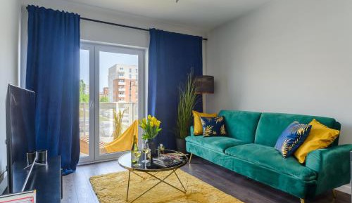 Three-Bedroom Deluxe Apartment