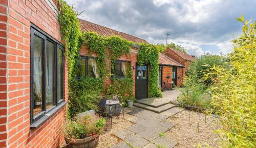 Double or Twin Room with Shower