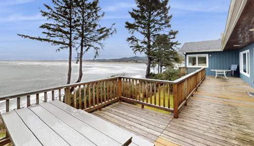 Four bedroom holiday home 