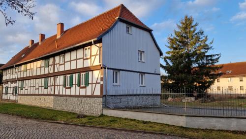 One-Bedroom Apartment with View