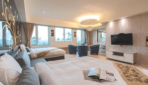 Deluxe Quadruple Room