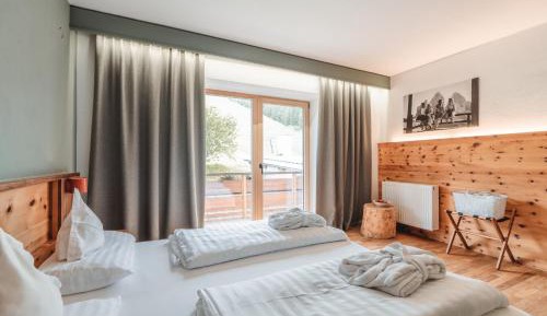 Double Room with Mountain View