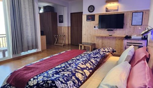 Deluxe Double Room with Balcony