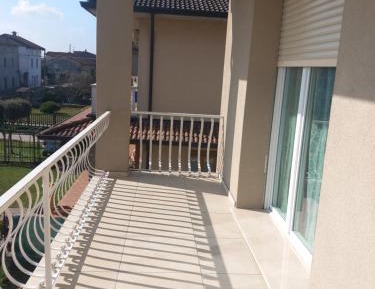 Deluxe Room (2 Adults + 1 Child)