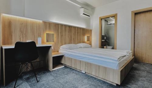 Three-Bedroom Premium Apartment with Balcony