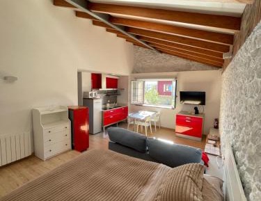 Studio - Split Level