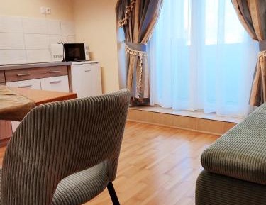 One-Bedroom Apartment with Terrace