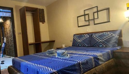 Deluxe Double Room with Shower