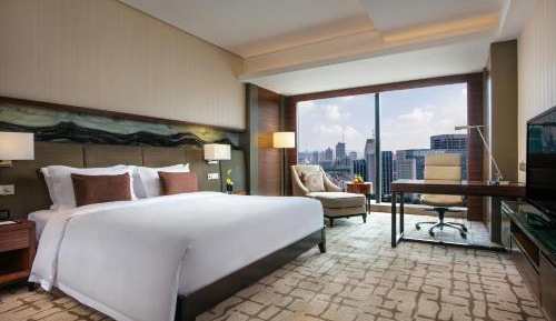 Classic King Room with Club Access