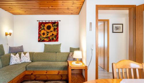 Superior One-Bedroom Apartment