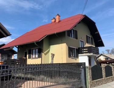 Two-Bedroom Deluxe Apartment with Balcony