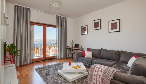Family Two-Bedroom Apartment with View