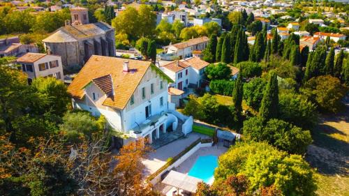 Four-Bedroom Holiday Home