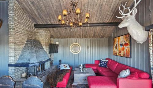 Four-Bedroom Holiday Home