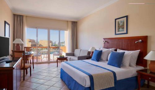 Superior Premium, Queen or Twin Bed, Pool View