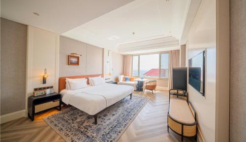 Deluxe Double Room with Garden View