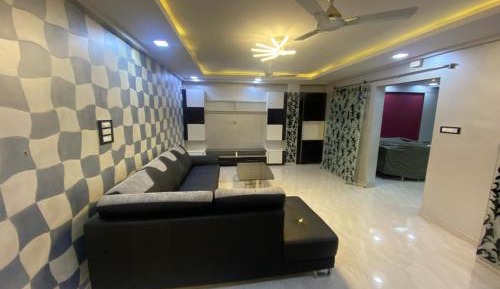 Three-Bedroom Premium Apartment with Balcony