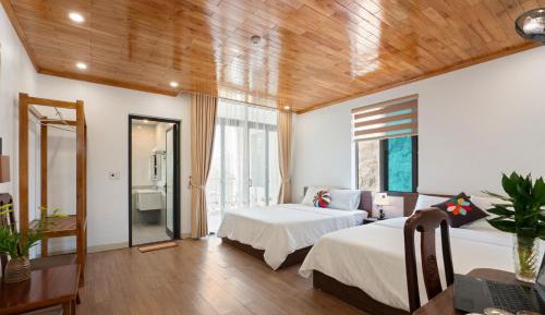 Quadruple Room with Mountain View