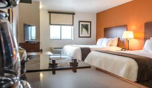 Queen Room with Two Queen Beds - Mobility Accessible