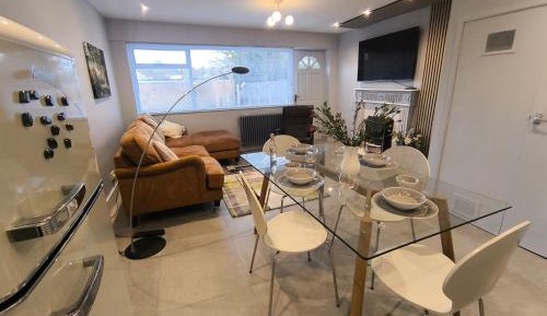 Three-Bedroom Holiday Home 