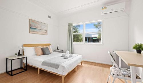 Standard Double Room with Shared Bathroom