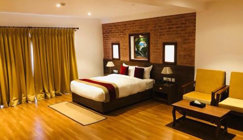 Superior Deluxe Double or Twin Room 