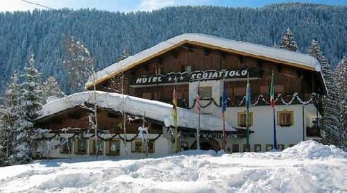 Standard Single Room with Mountain View