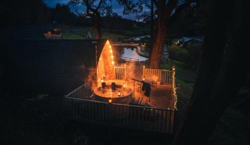 Standard Cabin with Hot Tub