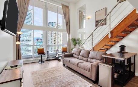 One-Bedroom Apartment with Balcony