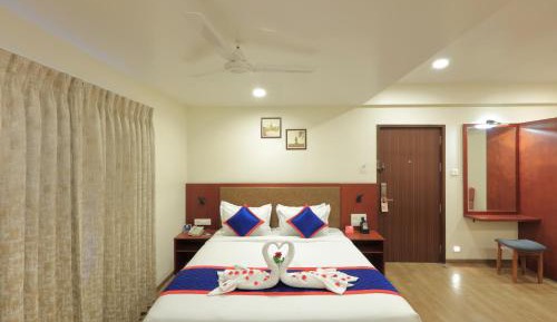 Deluxe Queen Suite