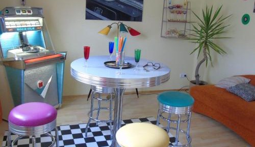 Superior One-Bedroom Apartment with Balcony