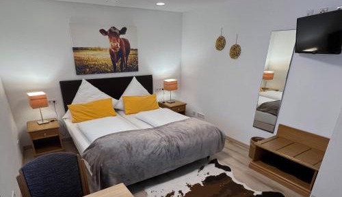 Double or Twin Room with Bathroom