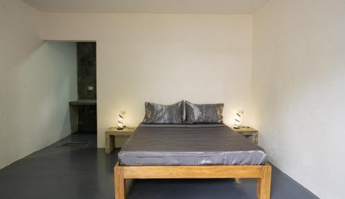 One-Bedroom Apartment with Terrace