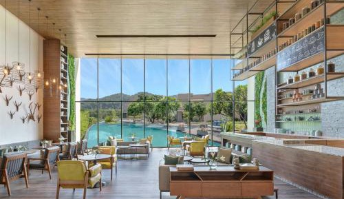 Family King Suite with Balcony and River View