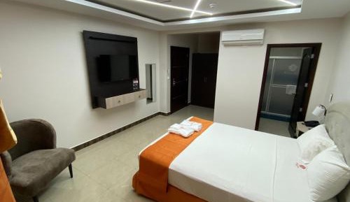 Room #1218285108