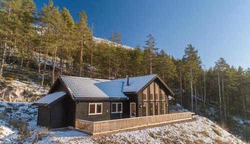 Four-Bedroom Holiday Home