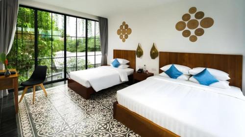 Triple Room