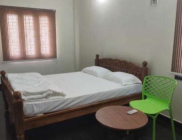 Deluxe Room (2 Adults + 1 Child)