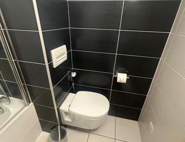 Comfort King Size Room