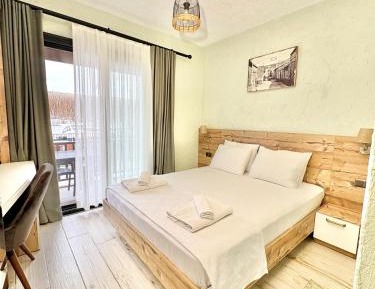 Double Room with Balcony and Sea View