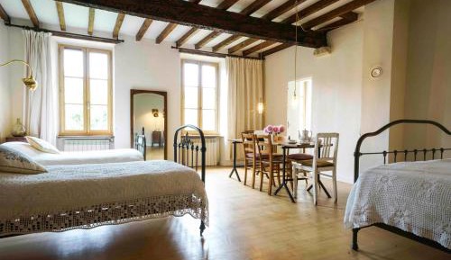 Family Room with Garden View