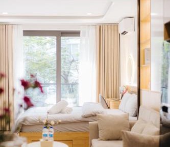 One-Bedroom Apartment with Balcony and City View