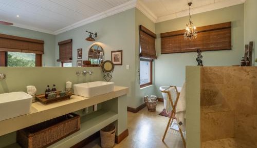 Shawu Luxury River Suite