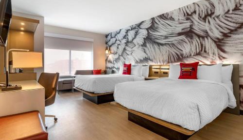 Standard Queen Room with Two Queen Beds - Non-Smoking