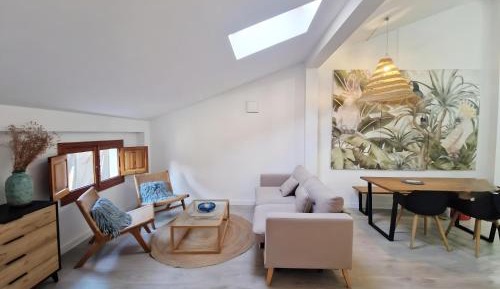 Apartment with Shower