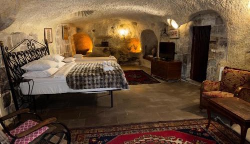 Family Room with Garden View