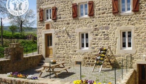 Holiday Home (8 Adults)