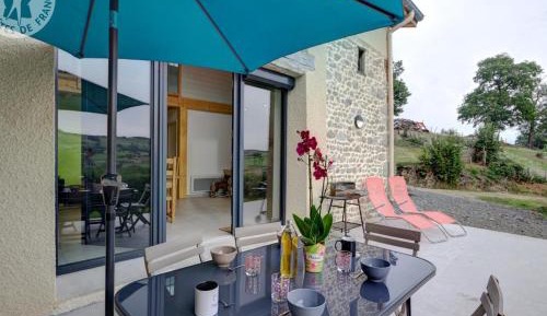 Holiday Home (5 Adults)