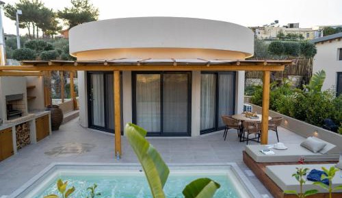 Villa with Private Pool